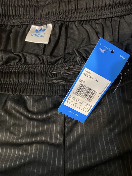 Panataloni scurti Adidas