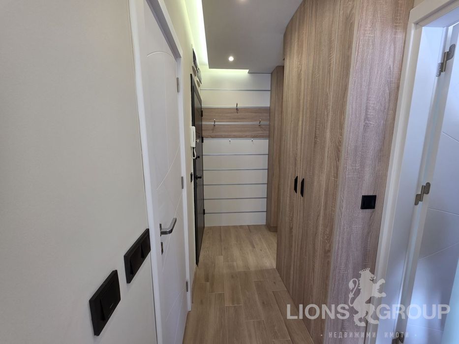 Продава се Тристаен апартамент в Варна, м-т Пчелина - 84 кв.м за 1595 €/кв.м - Снимка #9