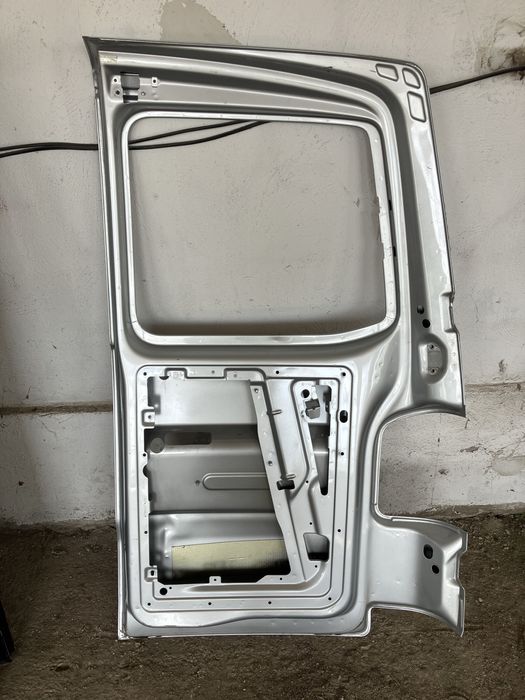 Задна лява врата за Volkswagen Transporter T5 T6 Фолксваген Т5 Т6