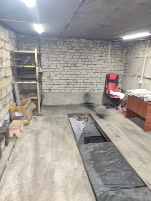 Сдам гараж в центре