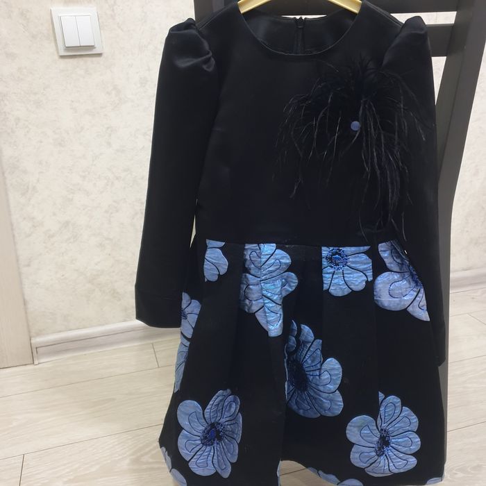 Платье на девочку