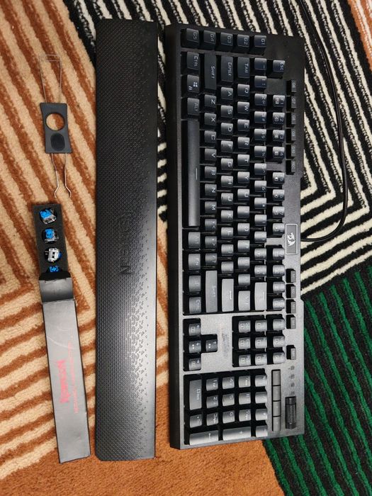 Tastatura Gaming Redragon Brahma RGB Mecanica Blue Switch