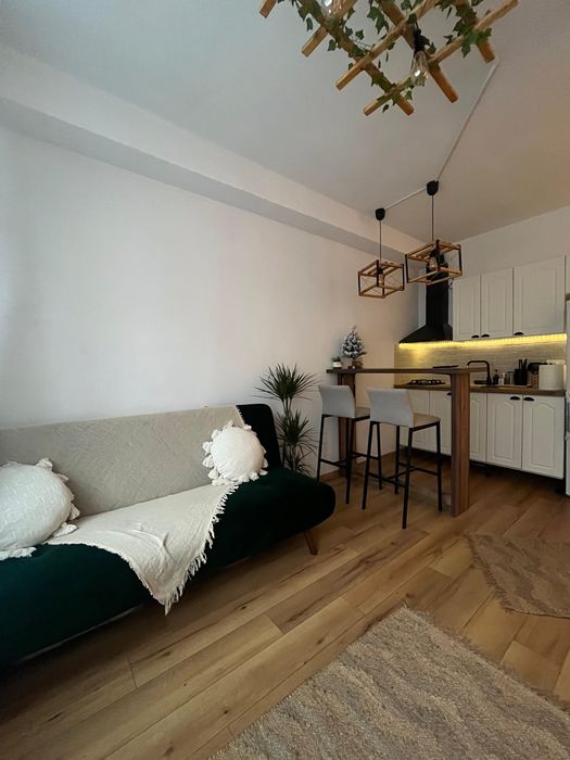 Închiriez regim hotelier garsoniera aproape de Centru