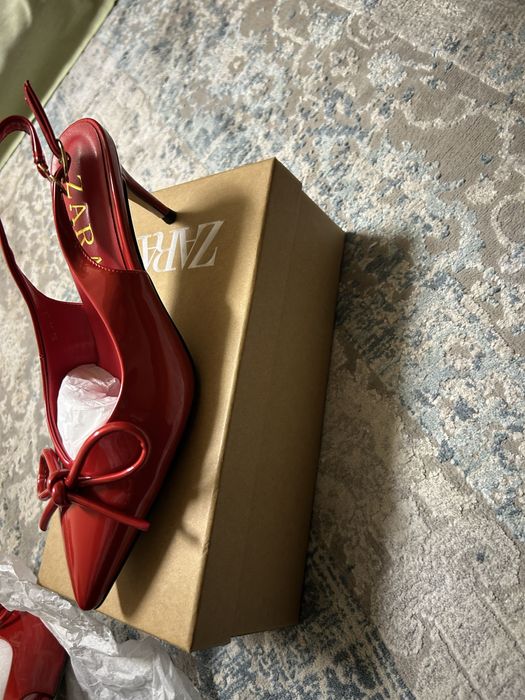 Босоножки Zara 36 размера