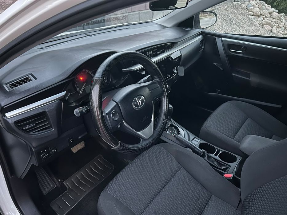 Tayota Corolla  2014
