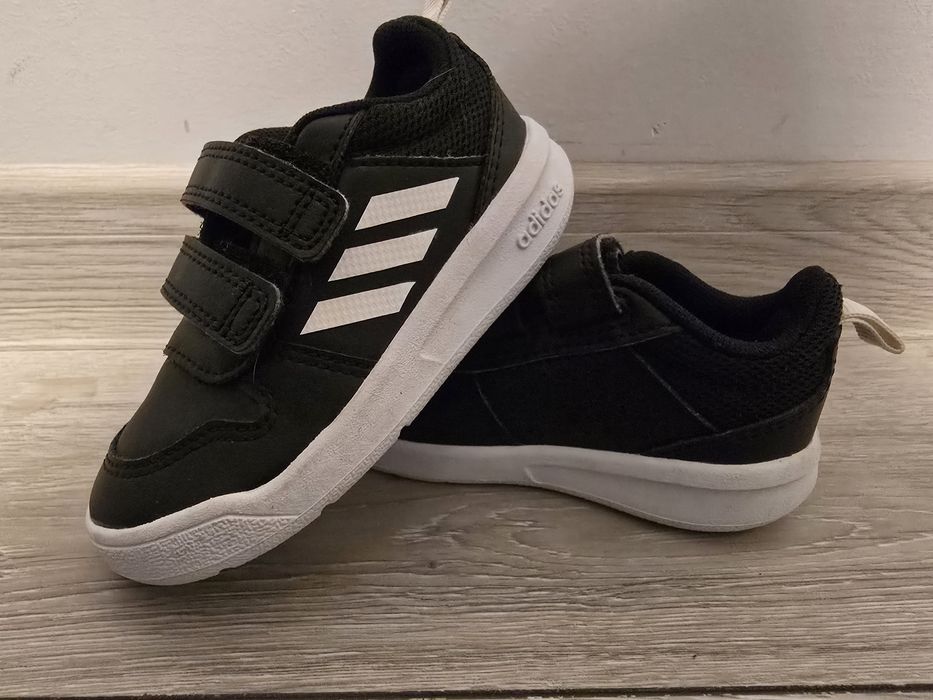 Детски кожени кецове Adidas