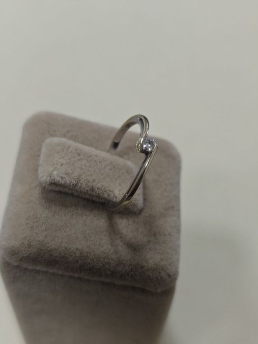 Inel logodna aur 18k 0.99gr cu diamant 0.05ct (r)