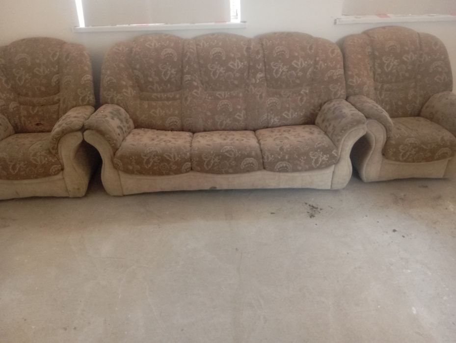 Диван и два кресла