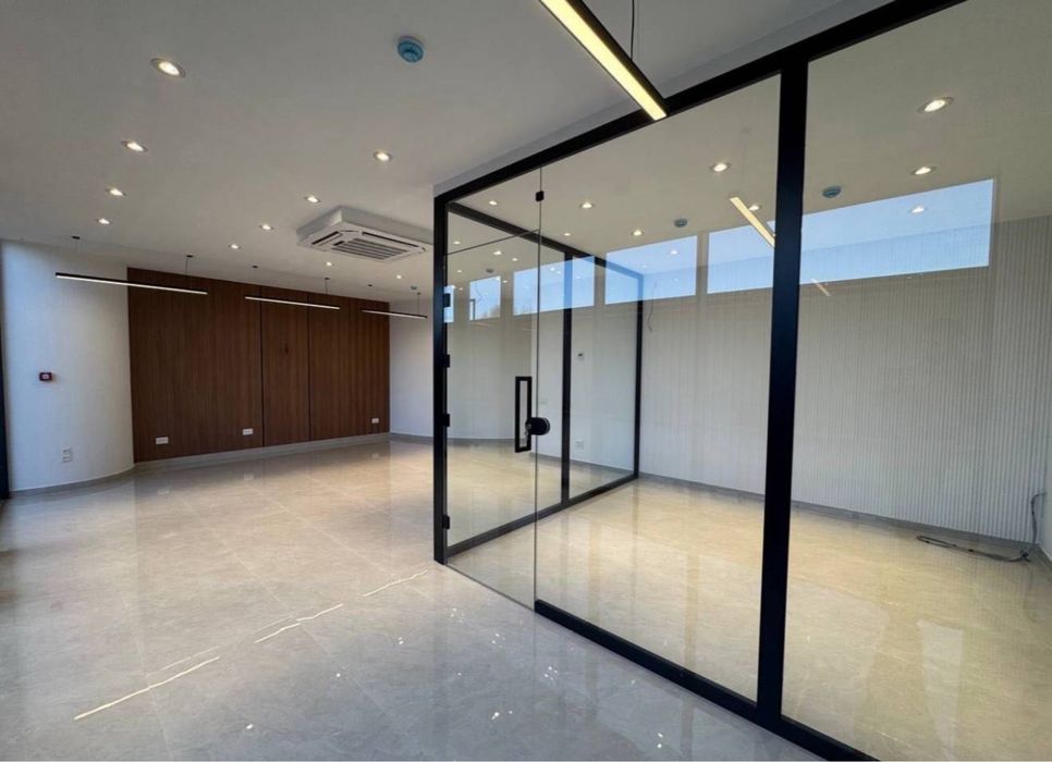 Сдаётся нежилое помещение в БЦ Зарафшан