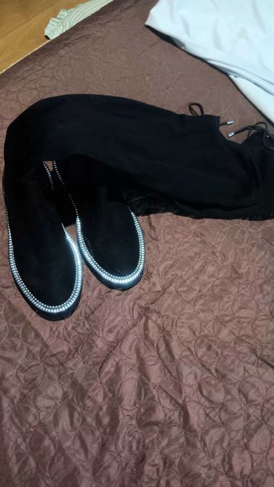 Дамски маратонки ellesse и ботуши River Island