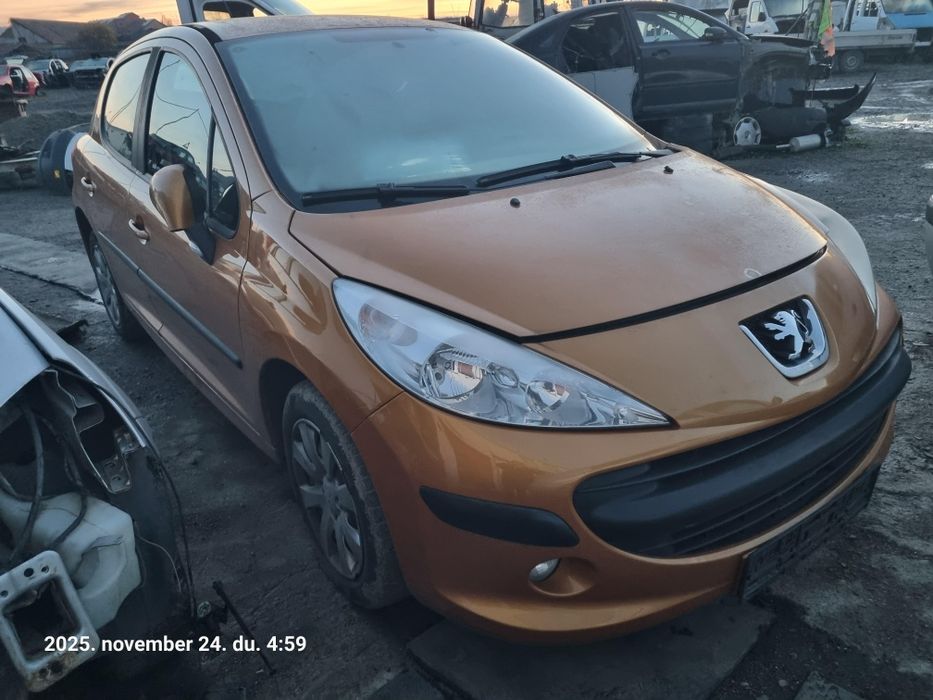 Dezmembram Peugeot 207 1.4 benzina 2008