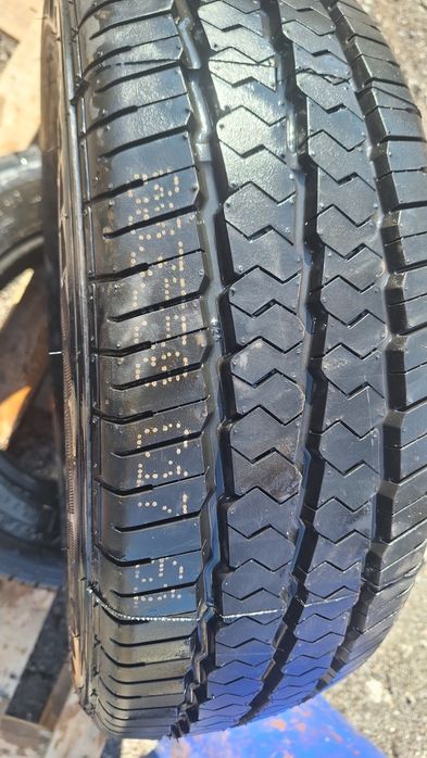 Гуми Goodrider R15C