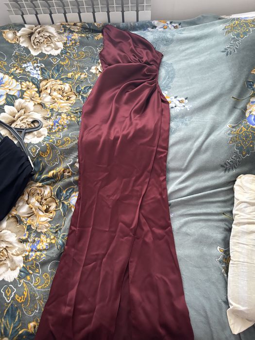 Вечернее платье на выпускной/мероприятия