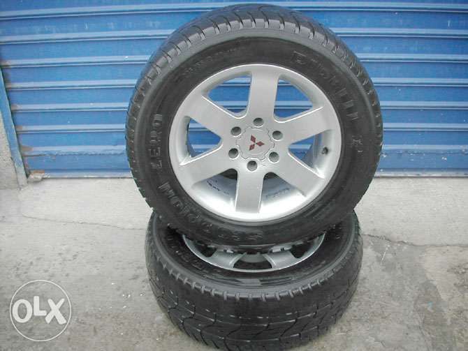 4 бр оригинални джанти 6x18" Mitsubishi с гуми Pirelli 285/55/18