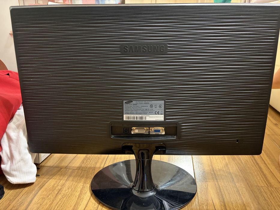 Монитор Samsung 24”