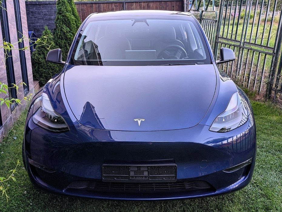 TESLA Model Y 2023 — imagine 3