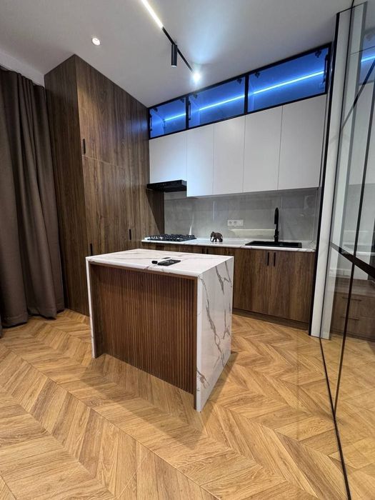 Продажа 1/3/13 42м2 в ЖК Celebrity Residence, ор-р: Ресторан Яккасарай