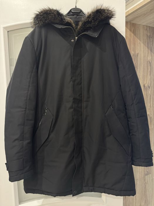 Продам мужскую куртку зимнюю мех енота