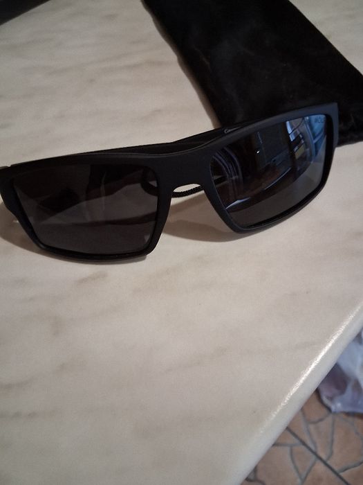 Слънчеви очила..