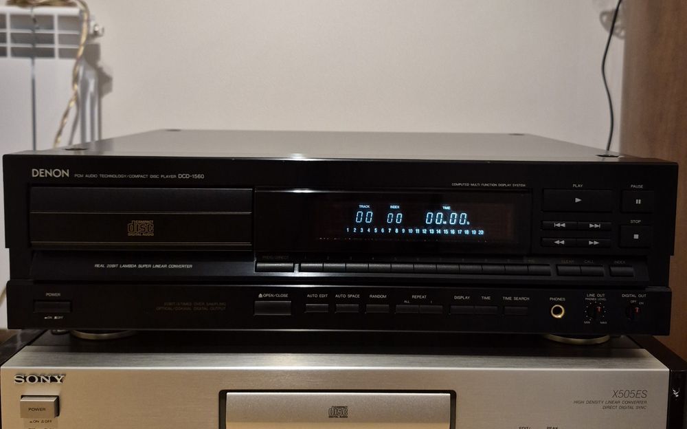 DENON DCD-1560 – Real 20-bit CD Player / Super Linear Converter / Made in Japan