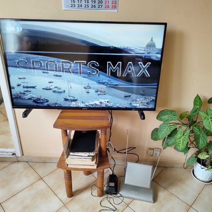 Антена "PHILIPS SDV4240+Адаптер" "5€" "Девет Програми"!+Доставка!