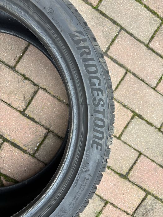 Set Anvelope IARNA BRIDGESTONE Blizzak lm005 225/45R18 95V XL