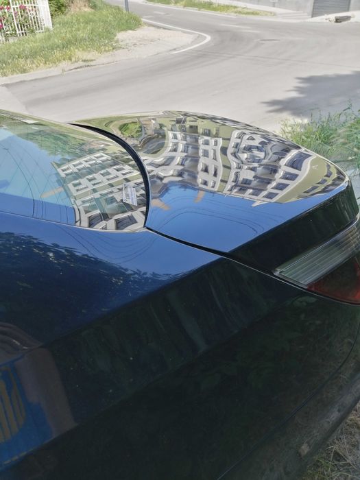 Полиране и премахване на драскотини на коли бусове и фарове