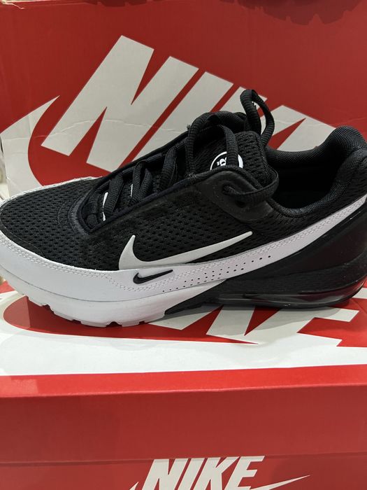 Маратонки Nike ayr max pulse