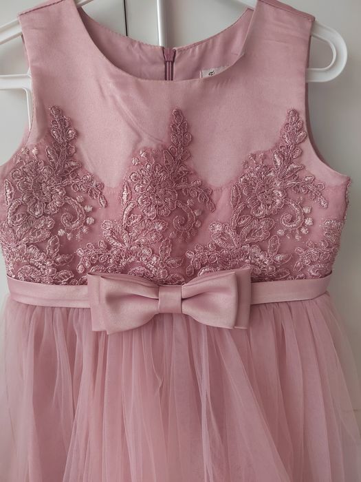 Рокли за близначки