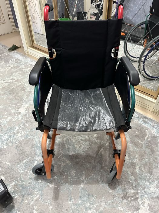 Инвалидная коляска