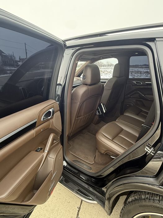 Porsche Cayenne Platinum Edition 3.0 Diesel Euro6 ~ 262 cp