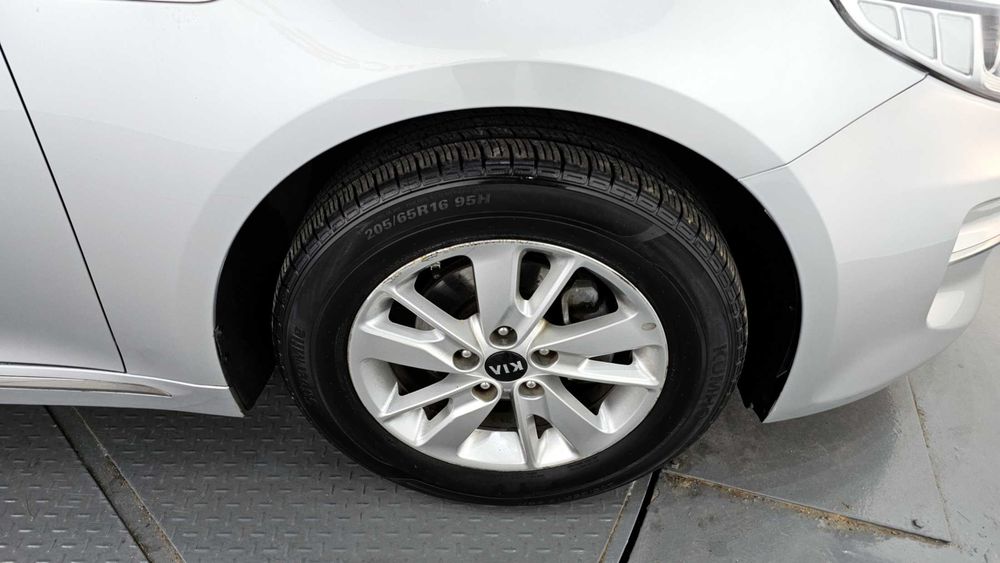 Kia K5 2.0Lpi autogeorge.com