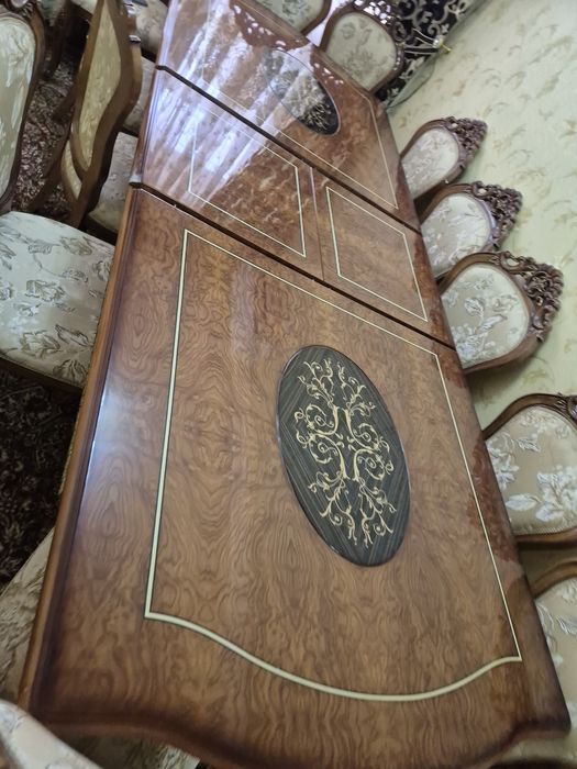 Оригинал. Дубайский стол. 12 стульев. Качество супер. Дерево дуб.