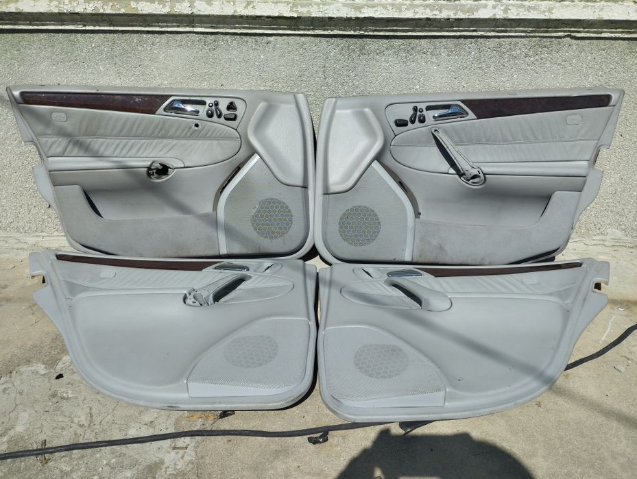 Кожени кори и задна седалка за Mercedes W203