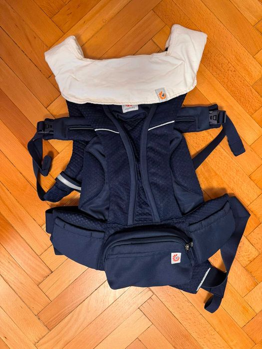 Ergobaby Omni Breeze Midnight Blue + подаръци (зимно покривало, подложка за смучене и протектори)