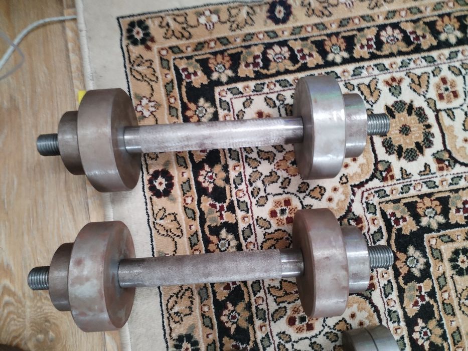 Гантели качественные разные