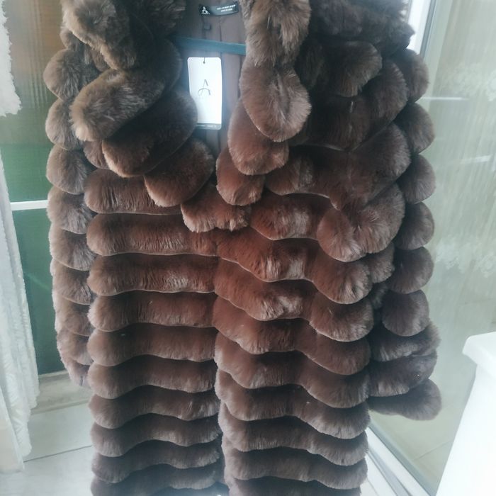 Jacheta Blana Artificiala