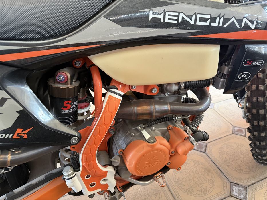 Продам мотоцикл хенжан NB300