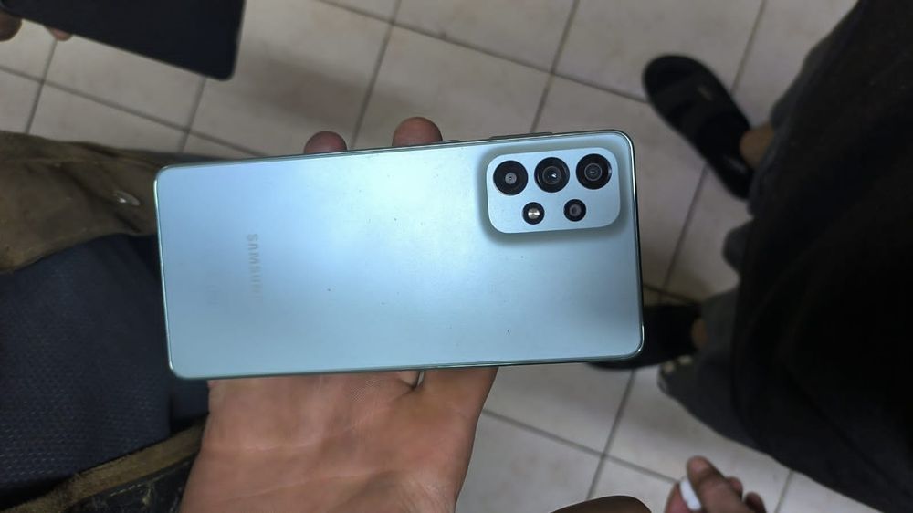 Продам Самсунг Galaxy A73 5G