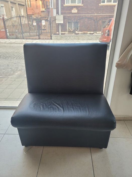 Дивани и столове от изкуствена кожа