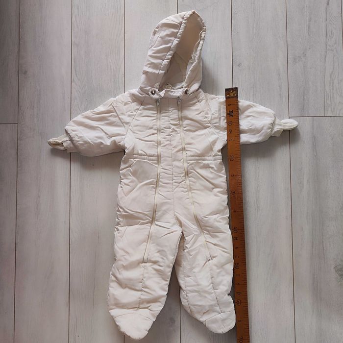 Комбинезоны, куртки детские 2000 тг