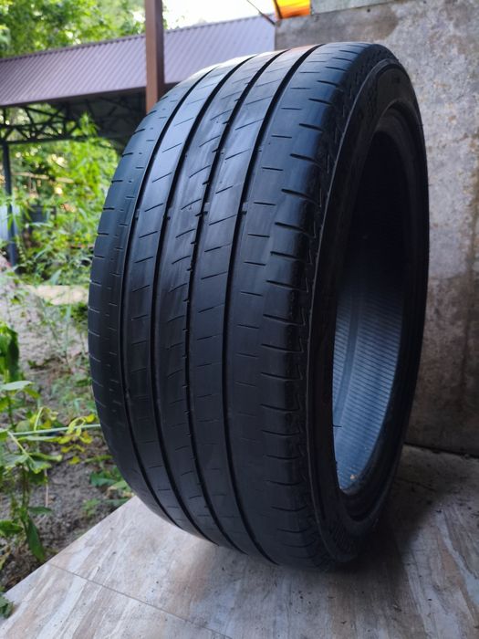245 45 R18 Одиночка 1шт. Bridgestone Шина