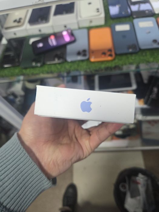 Айфон 16.128гб.Новый