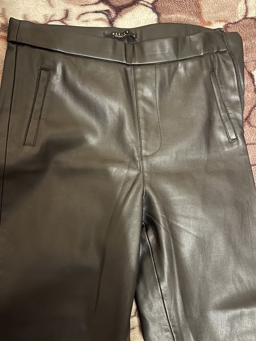 Pantaloni imitatie piele negrii