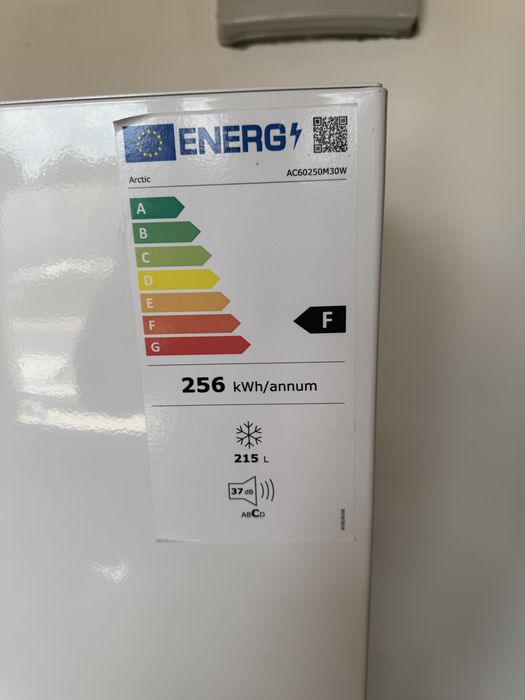 Congelator vertical Arctic