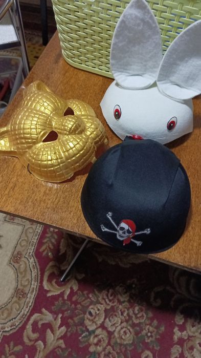 Продам театральные аксессуары