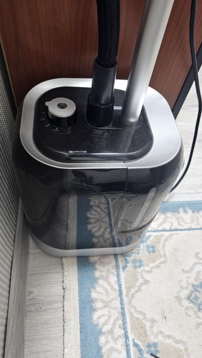 Продам нерабочий отпариватель tefal