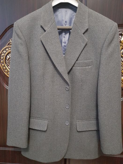 Продам пиджак в отличном состоянии