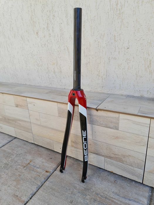 Furca cursiera carbon
