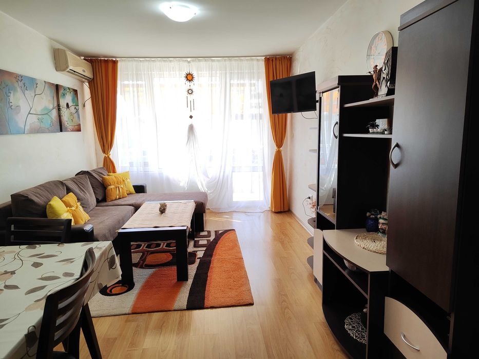 Дава се под наем Двустаен апартамент в Бургас, Сарафово - 65 кв.м за 408 € - Снимка #2